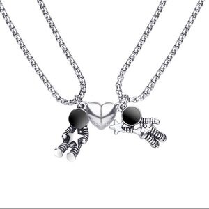 Best Friends or Couples magnetic boutique necklace set 2 pc new